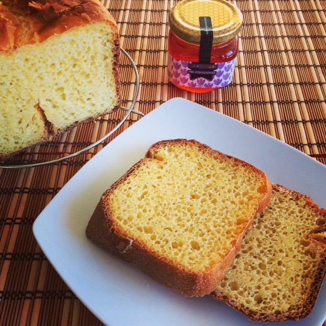 Brioche de miel con azafrán